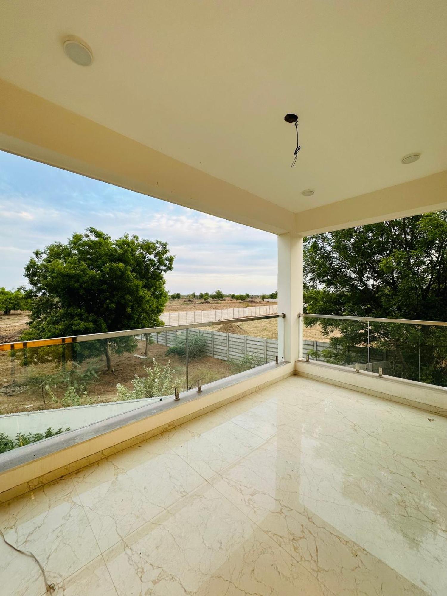 Karmabhumi 1 Villa Satej ภายนอก รูปภาพ